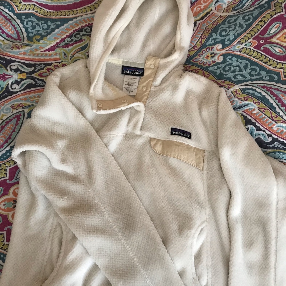 Hooded Patagonia pullover